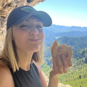 Meet your Posher, Taylor